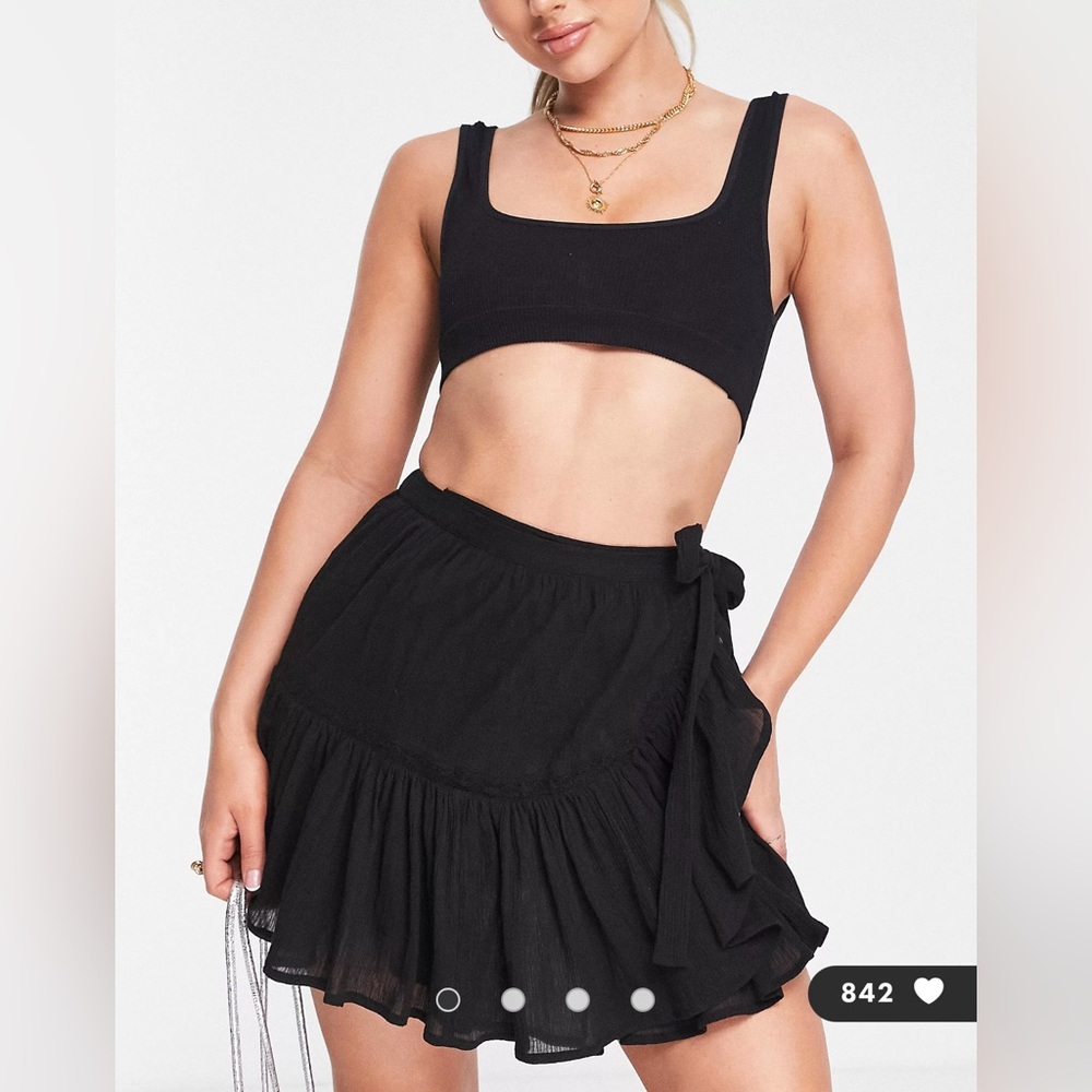 NWT! ASOS DESIGN rara beach skirt in black, size 10